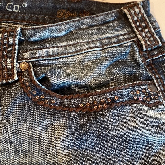 Cowgirl Tuff Jeans 33x32 - Picture 5 of 15
